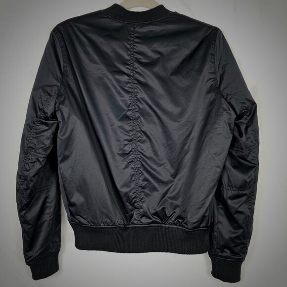 American Eagle Embroidered Puffer Bomber Jacket Cherry Blossom. - Picture 6 of 12